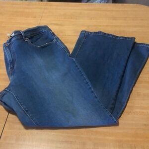✔️Levi Jeans 